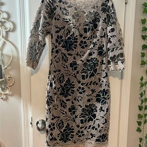 Tadashi Shoji Black and Cream Lace Dress sz 6